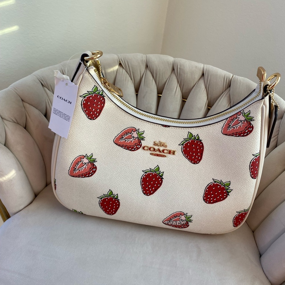 NWT COACH Teri Hobo Bag With Strawberry Print - Picture 2 of 12